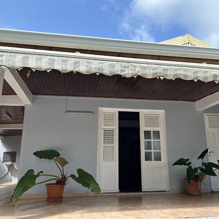 Villa A Louer A Sainte-Anne En Martinique Экстерьер фото