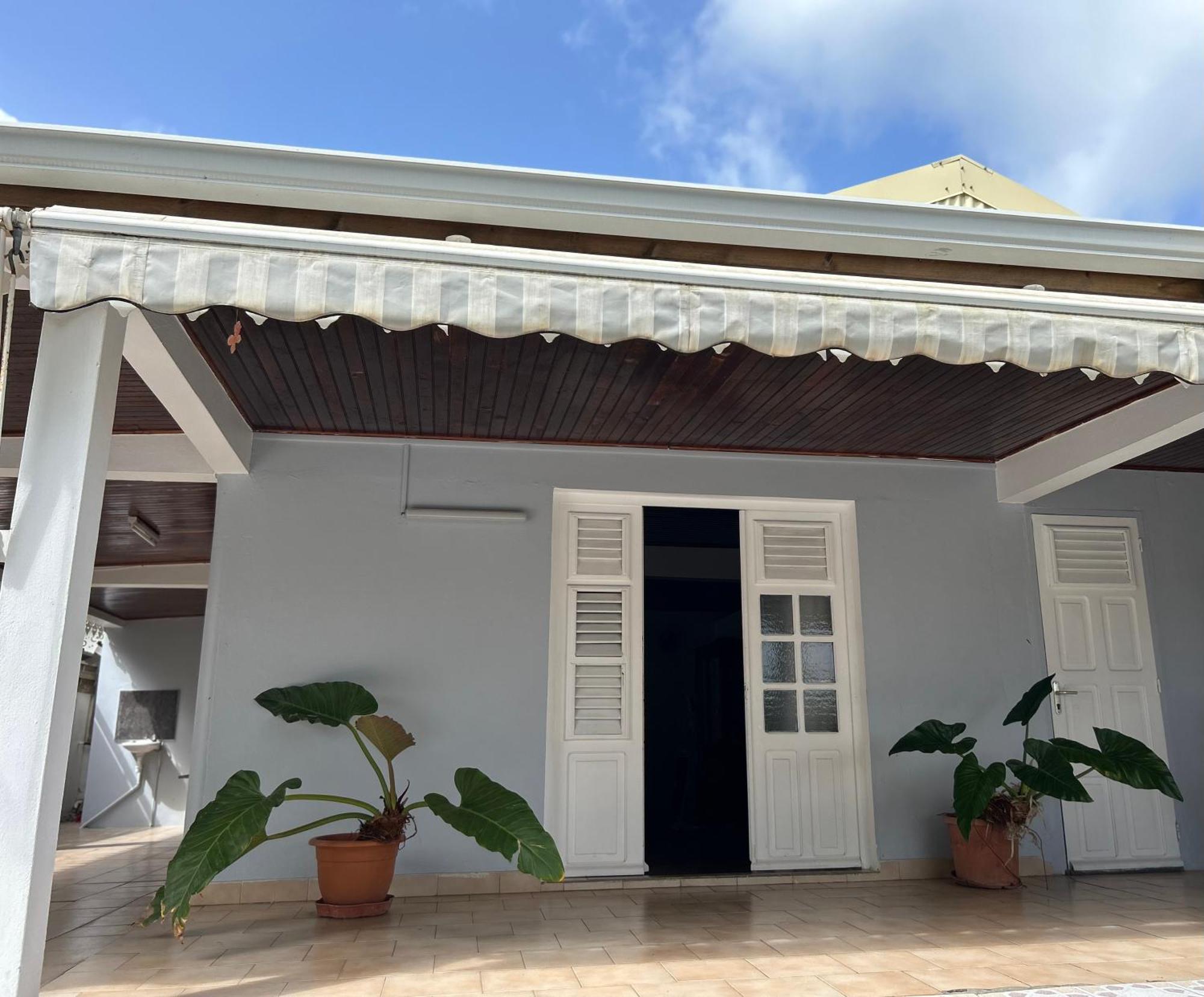 Villa A Louer A Sainte-Anne En Martinique Экстерьер фото